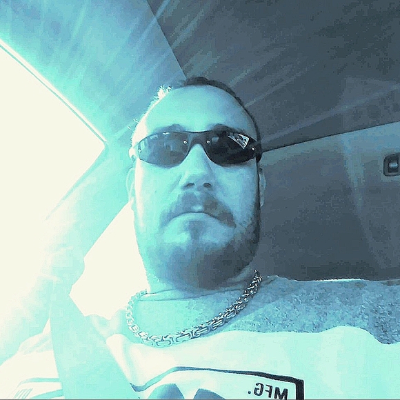 Meet your Posher, Chris - Picture 8 of 16